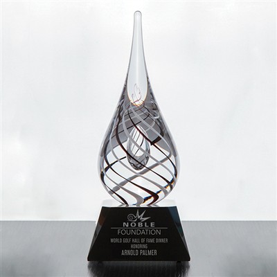 Wat is Art Glass Trophy