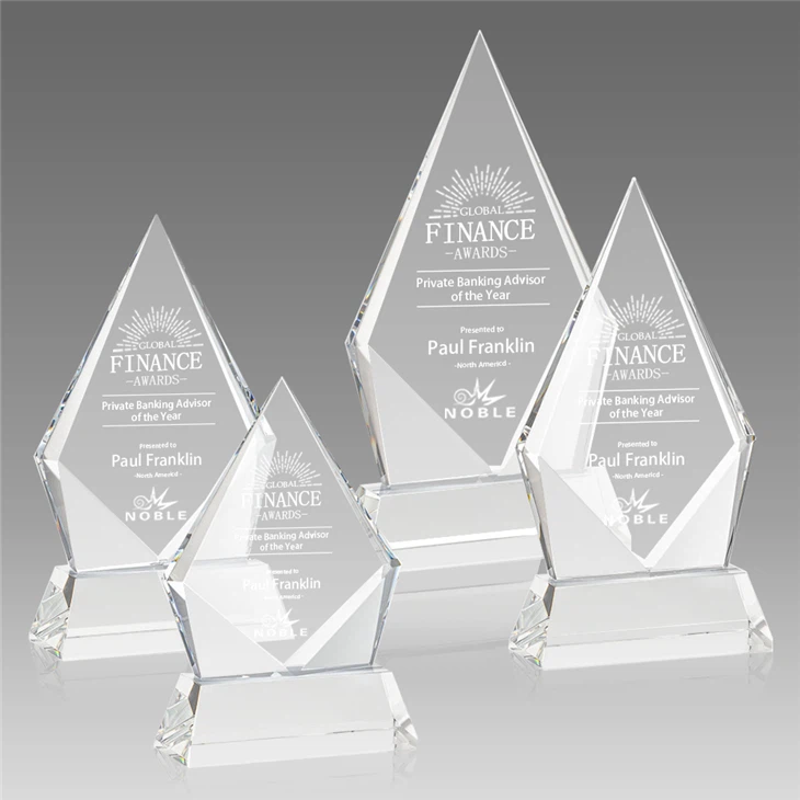 Pyramid Crystal Trophy high quality